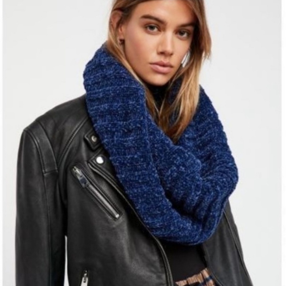 Free People Chenille Circle Scarf